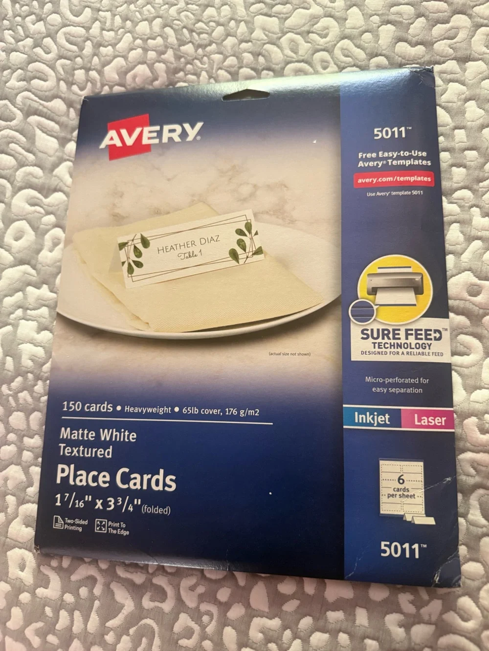 Avery Matte White Textured Place Cards - White